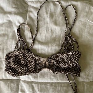 Acacia Top size small.